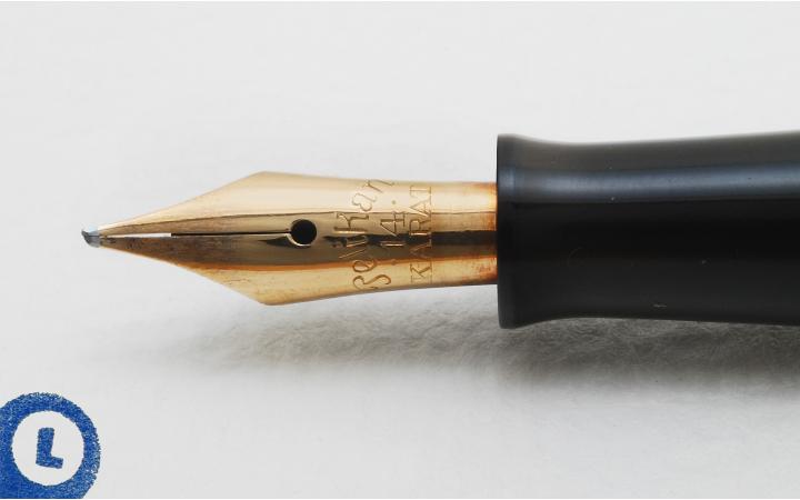 Pelikan 100 appr. 1936 OM nib