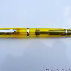 Pelikan M205 DUO Highlighter Yellow

