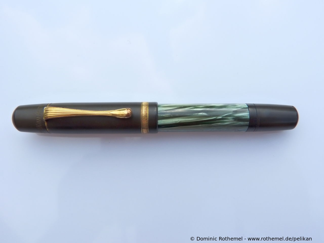 Pelikan 100N Green-marbled
