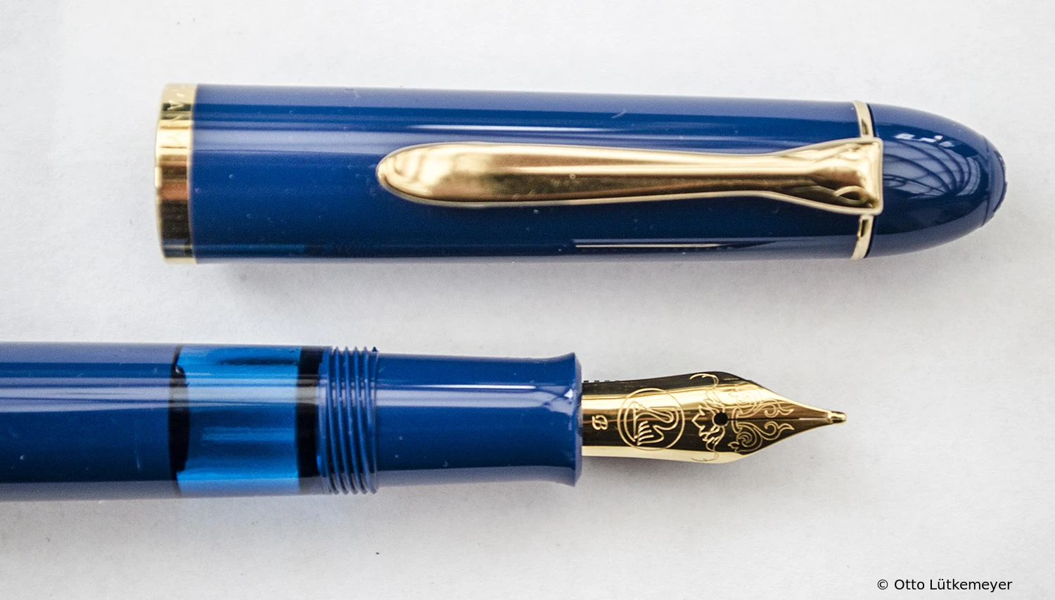 Pelikan M120N Iconic Blue
