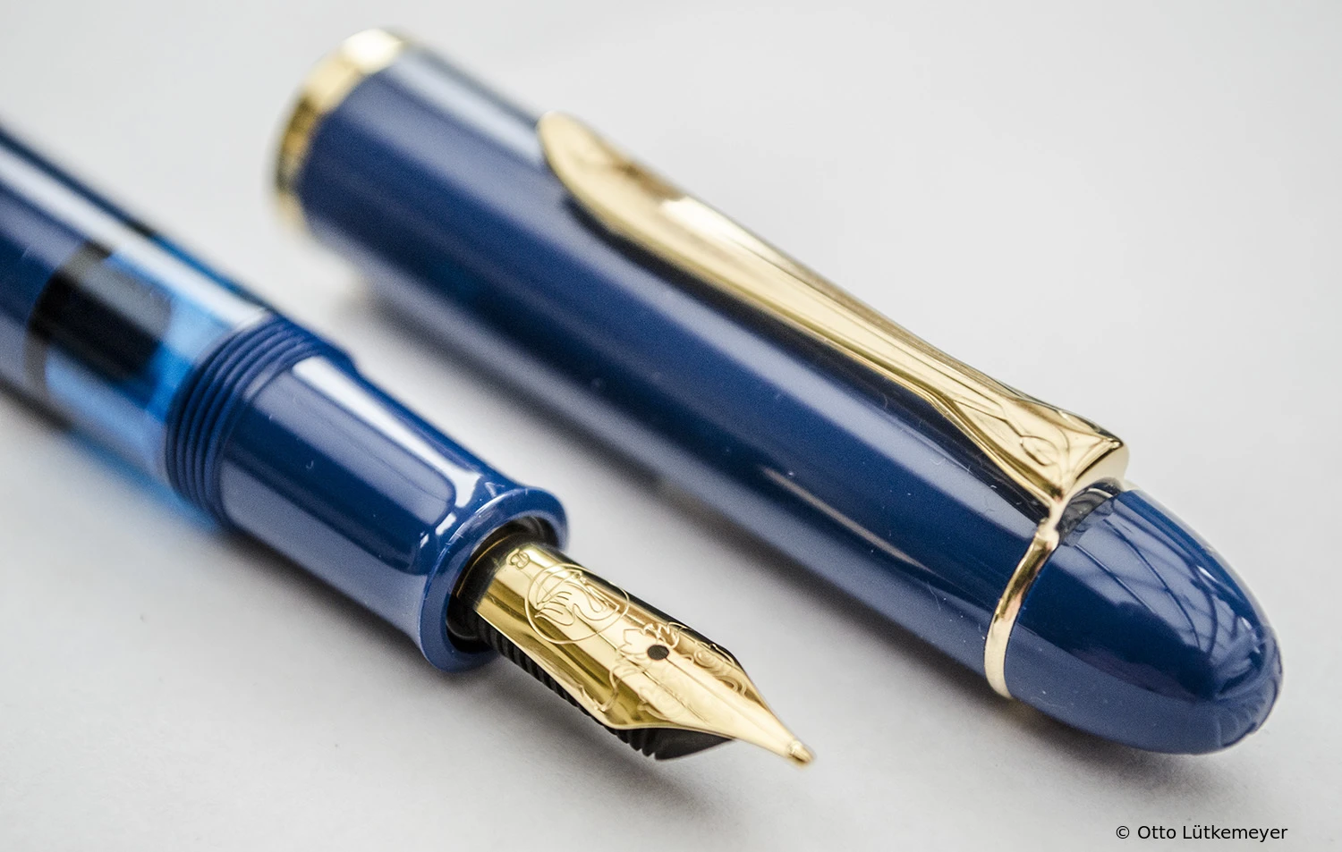 Pelikan M120N Iconic Blue
