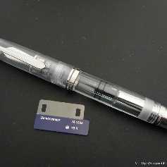 Pelikan M1005 Demonstrator
