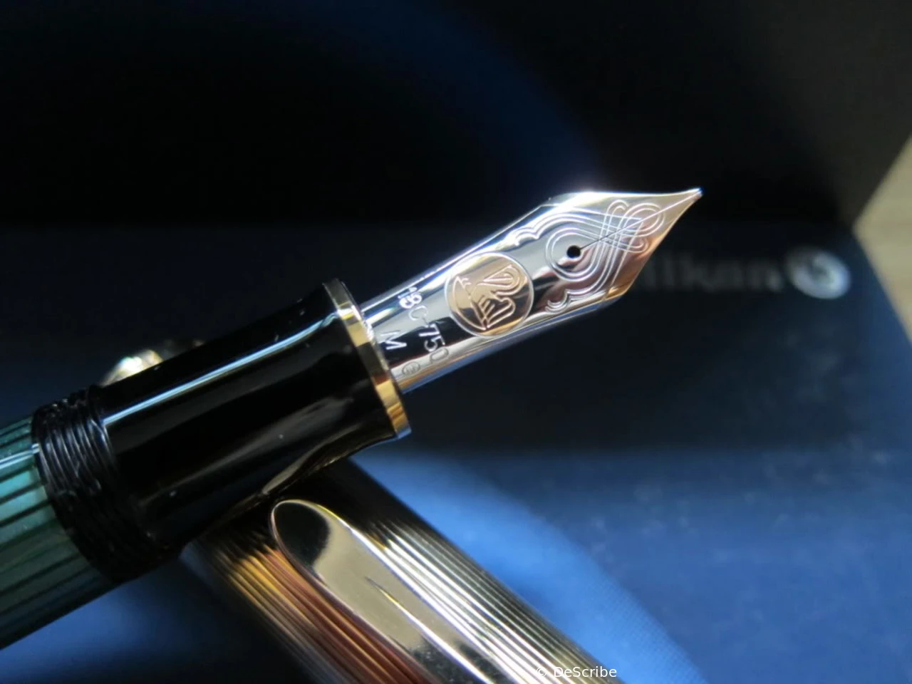 Pelikan M1050 Green-Striped/Vermeil
