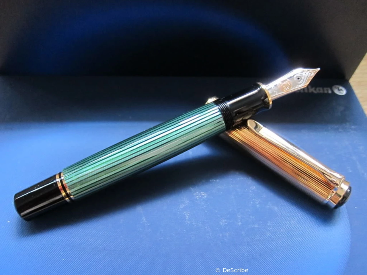 Pelikan M1050 Green-Striped/Vermeil
