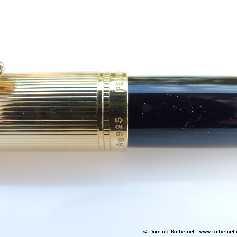 Pelikan M1050 Black/Vermeil
