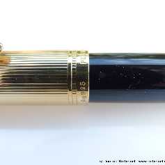 Pelikan M1050 Schwarz/Vermeil
