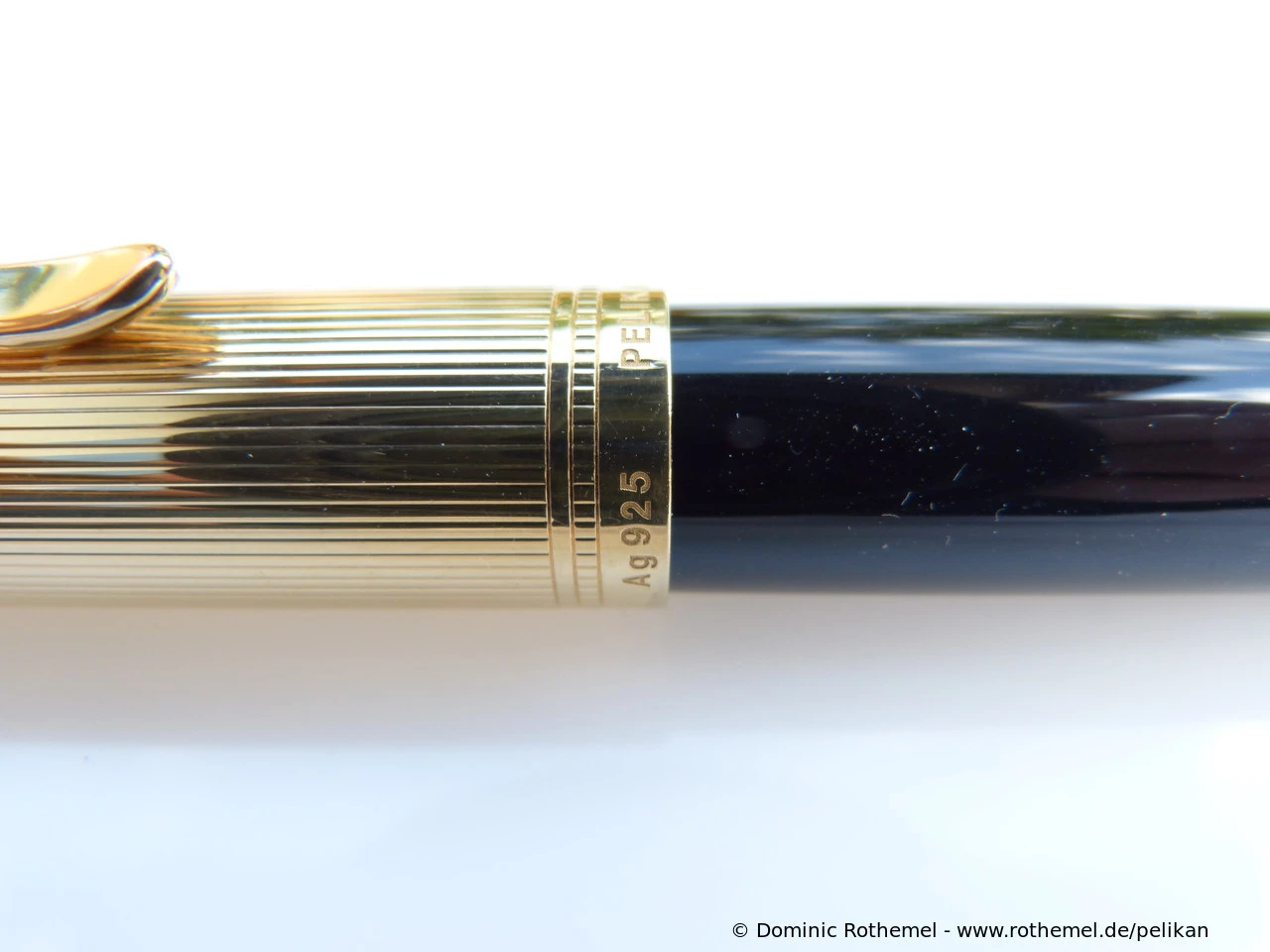 Pelikan M1050 Black/Vermeil
