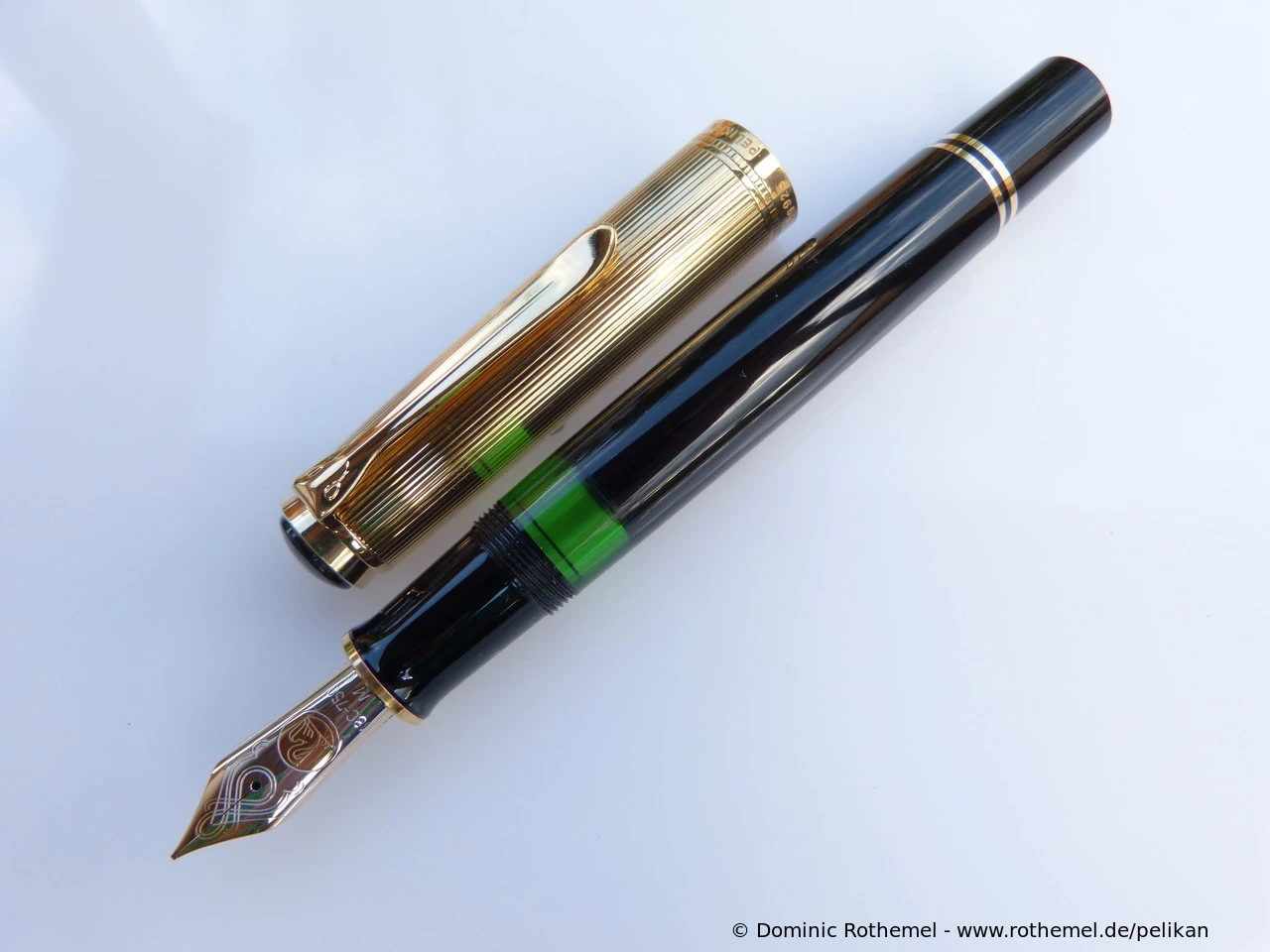 Pelikan M1050 Black/Vermeil
