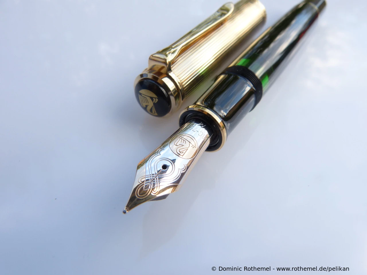 Pelikan M1050 Black/Vermeil
