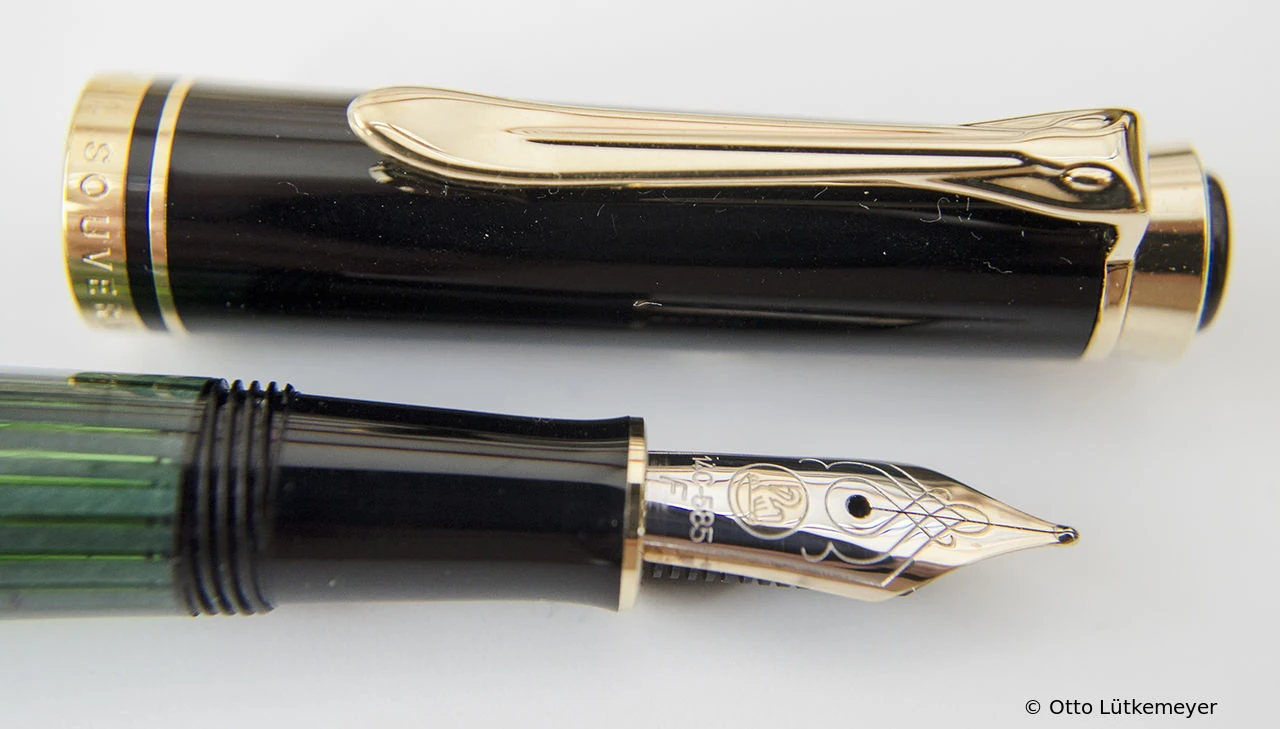 Pelikan M300 Green-striped
