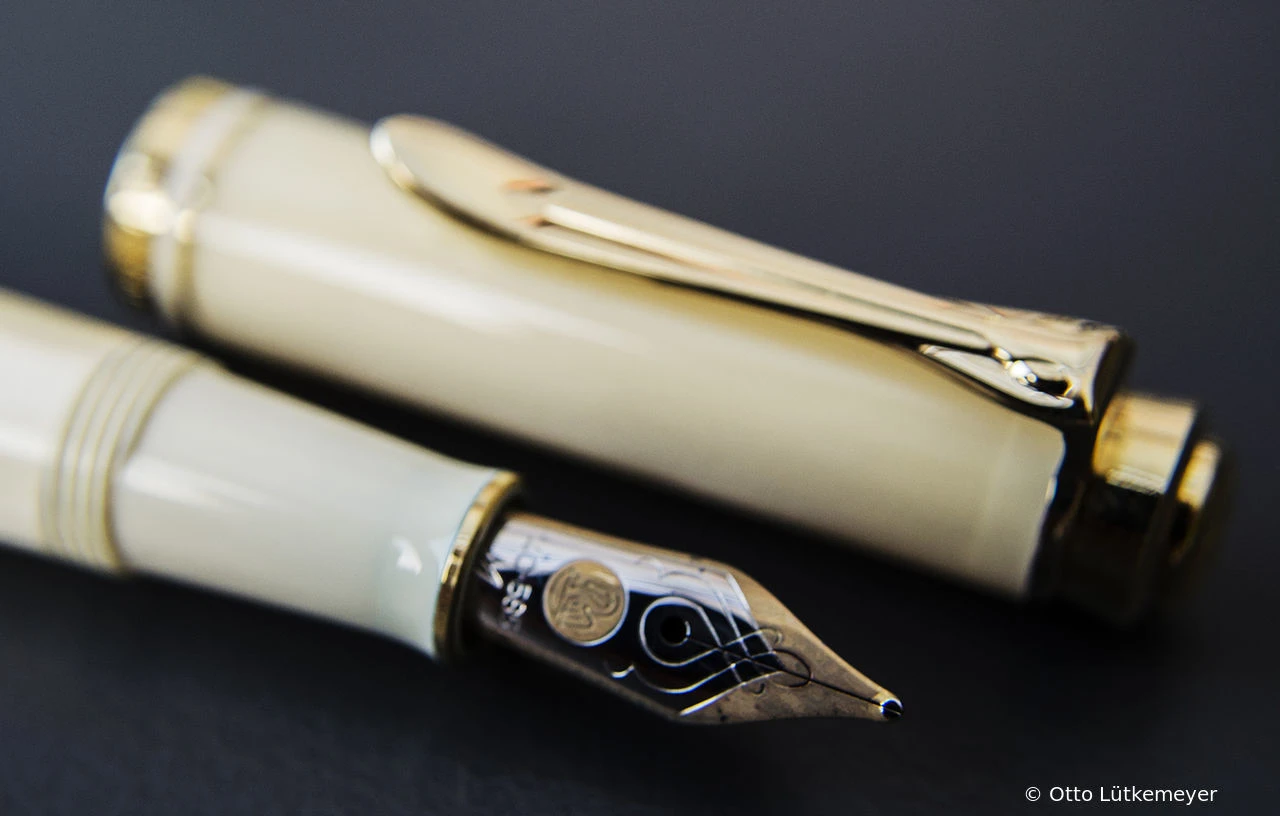Pelikan M320 Pearl
