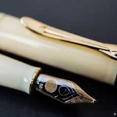 Pelikan M320 Pearl
