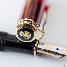 Pelikan M320 Ruby Red
