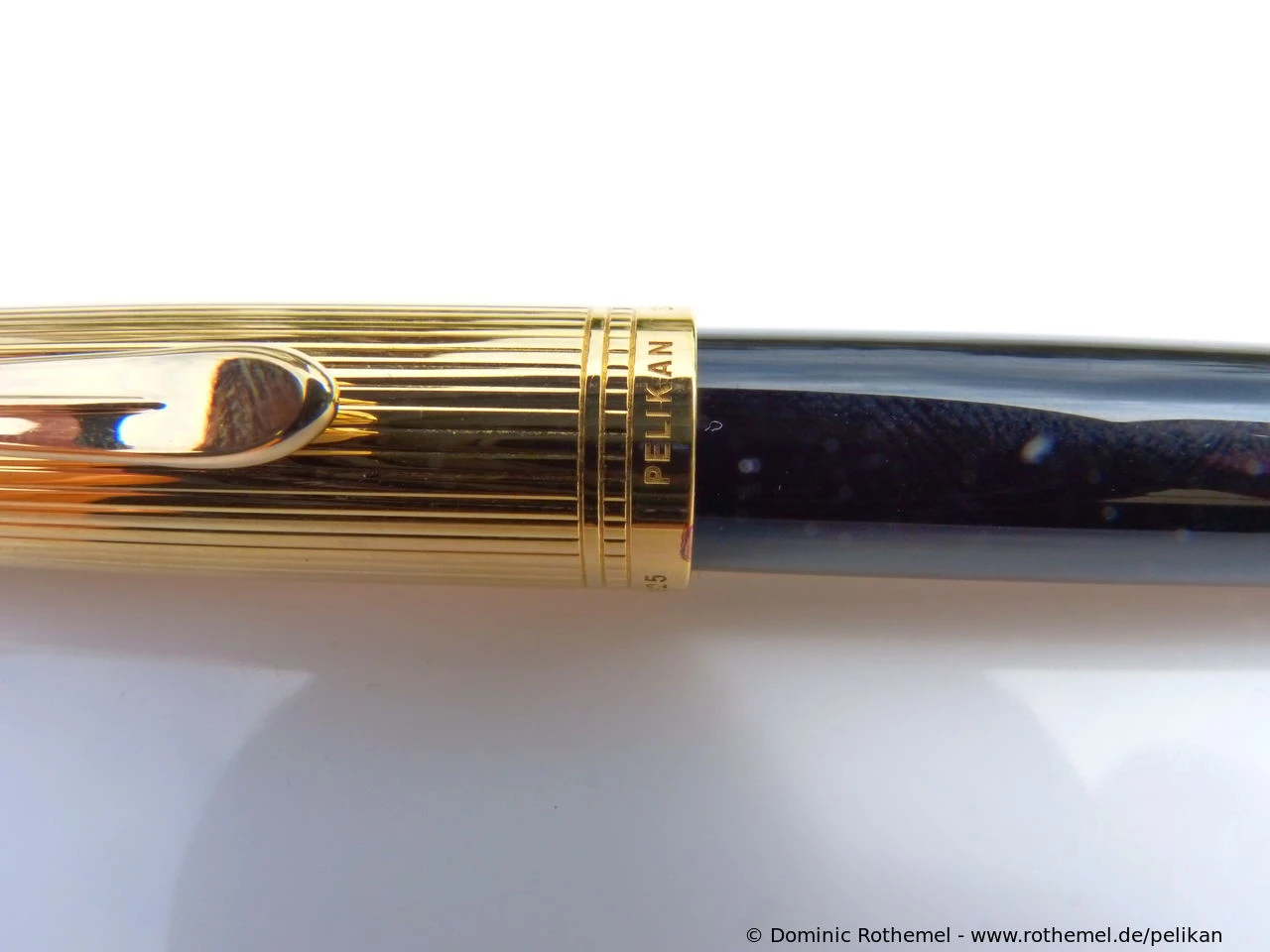 Pelikan M350 Black/Vermeil
