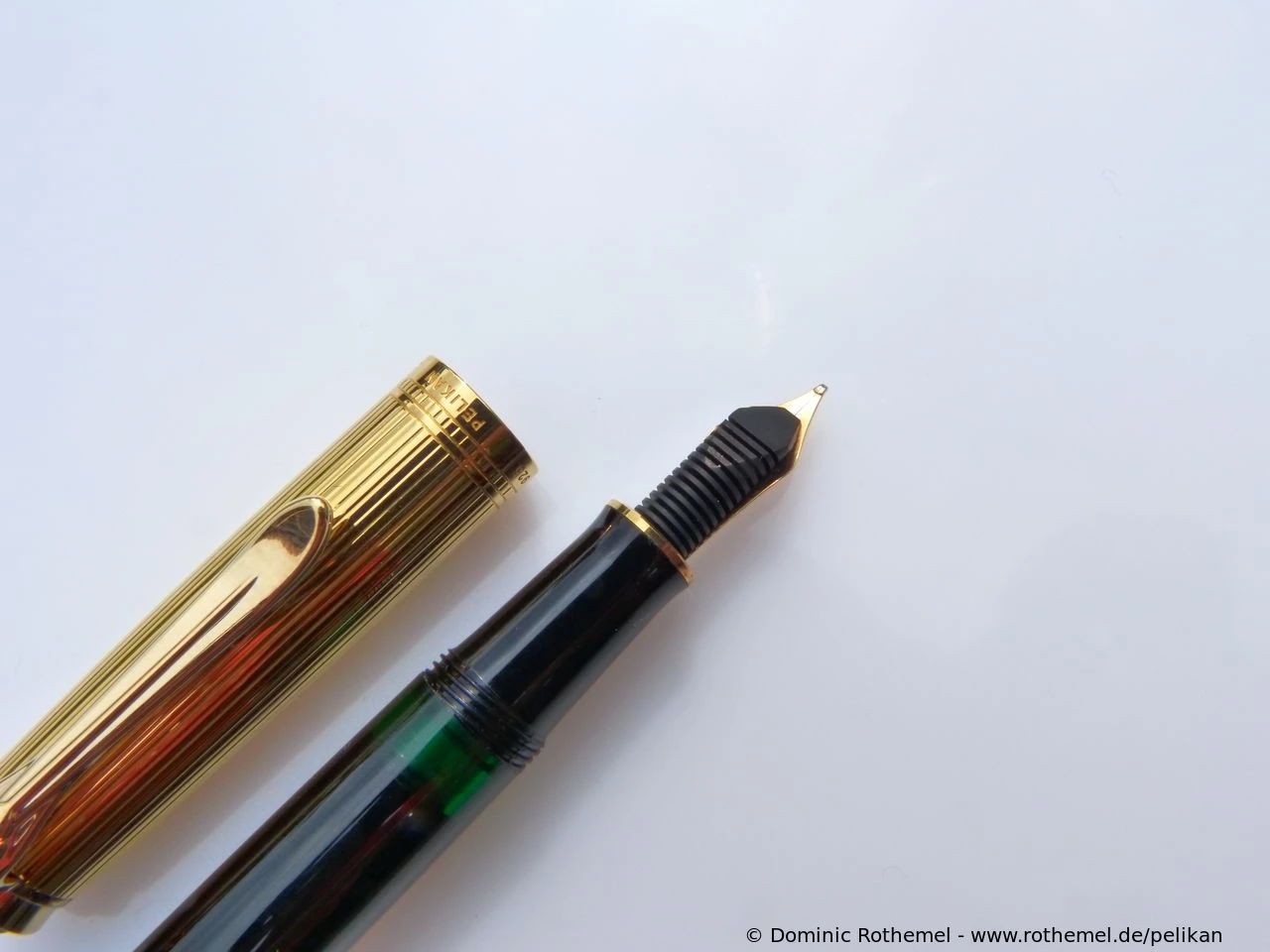 Pelikan M350 Black/Vermeil
