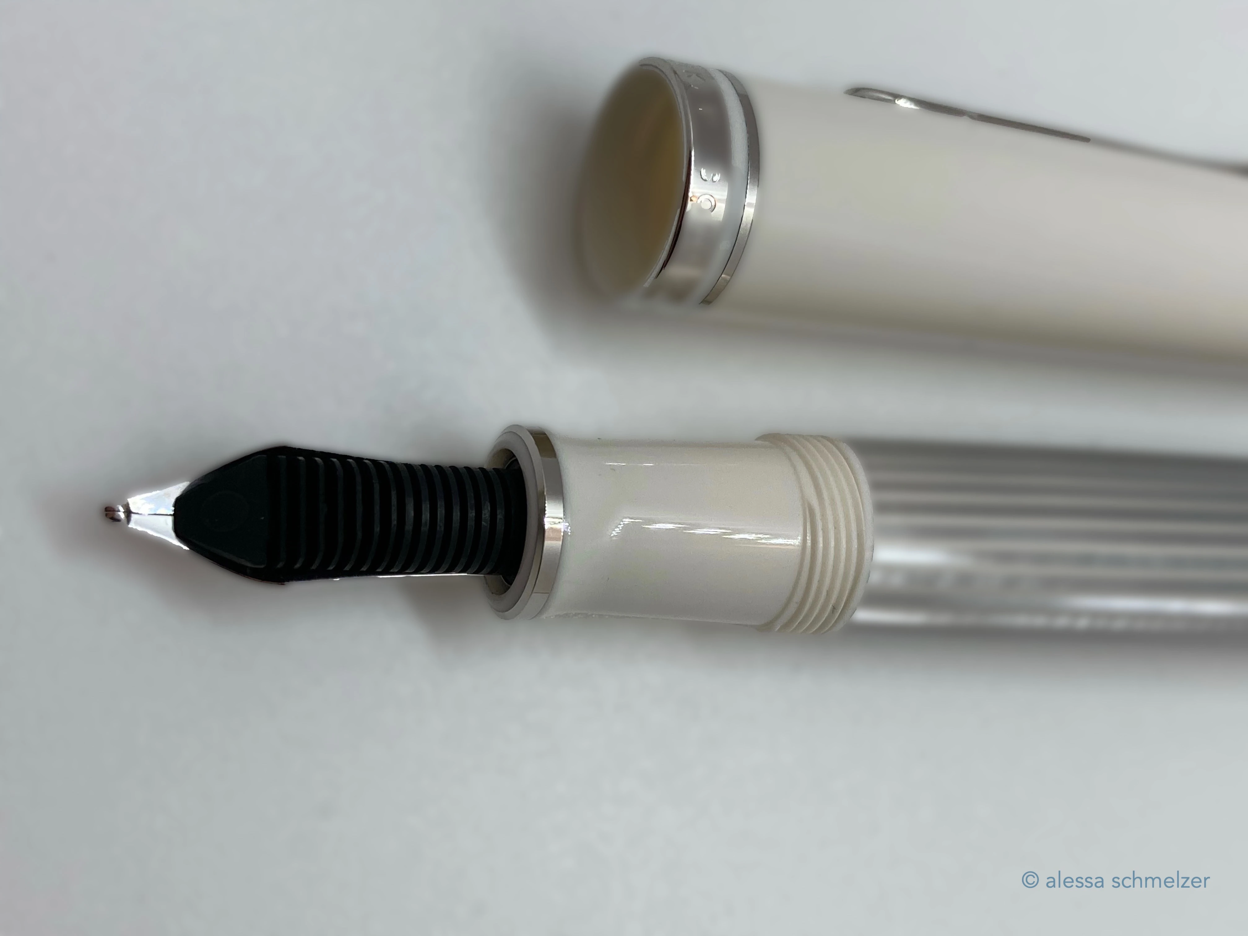 Pelikan M405 Silver-White
