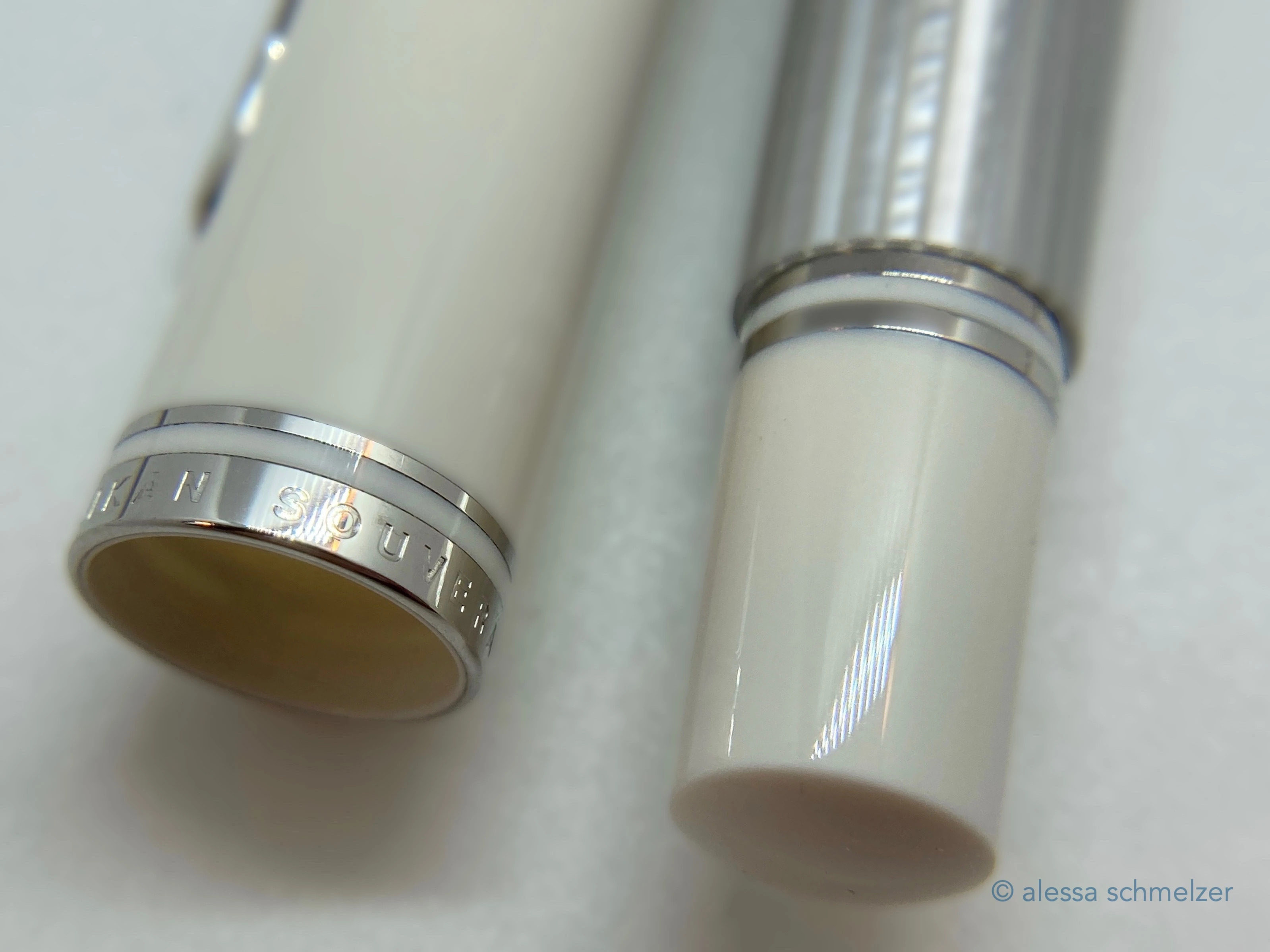 Pelikan M405 Silver-White
