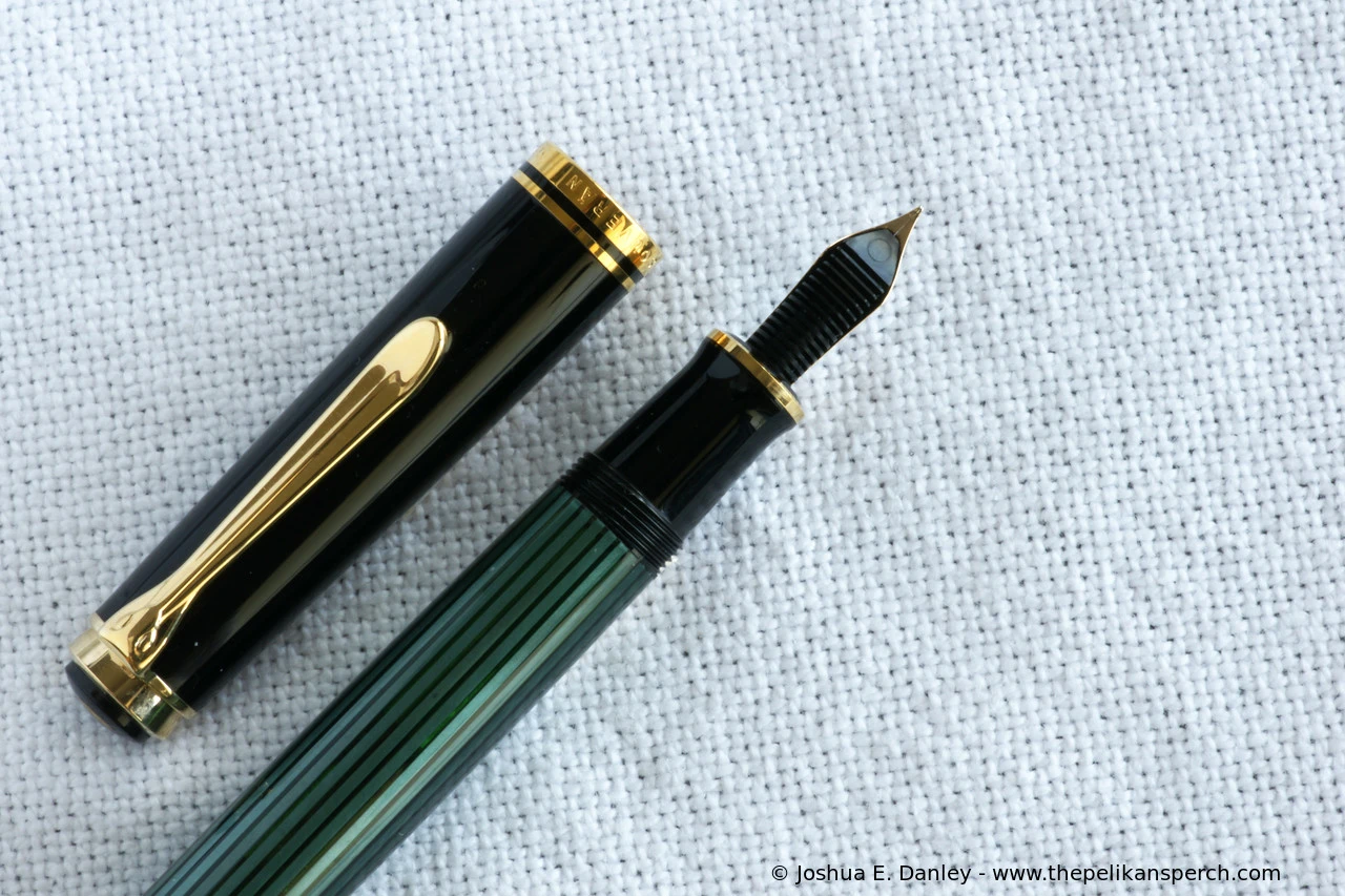 Pelikan M600 Green-striped
