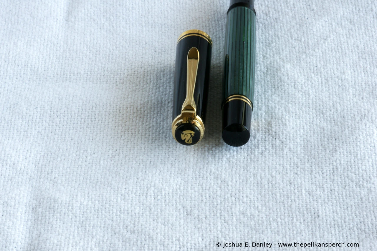Pelikan M600 Green-striped

