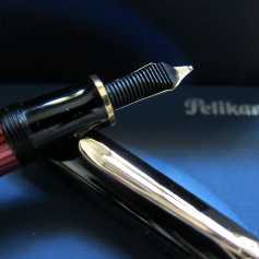 Pelikan M600 Rot-Gestreift
