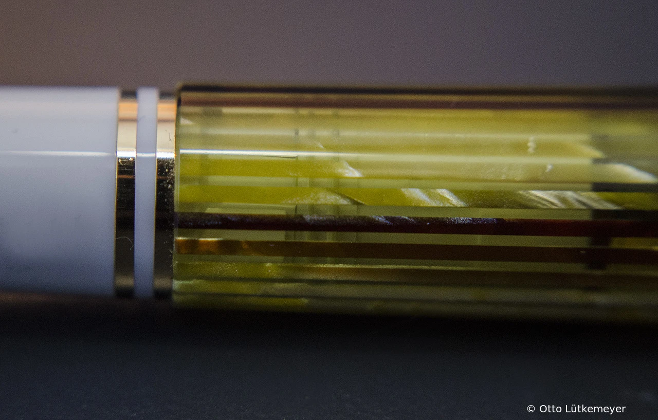 Pelikan M600 Light tortoise-striped
