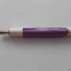 Pelikan M600 Violett-Weiß
