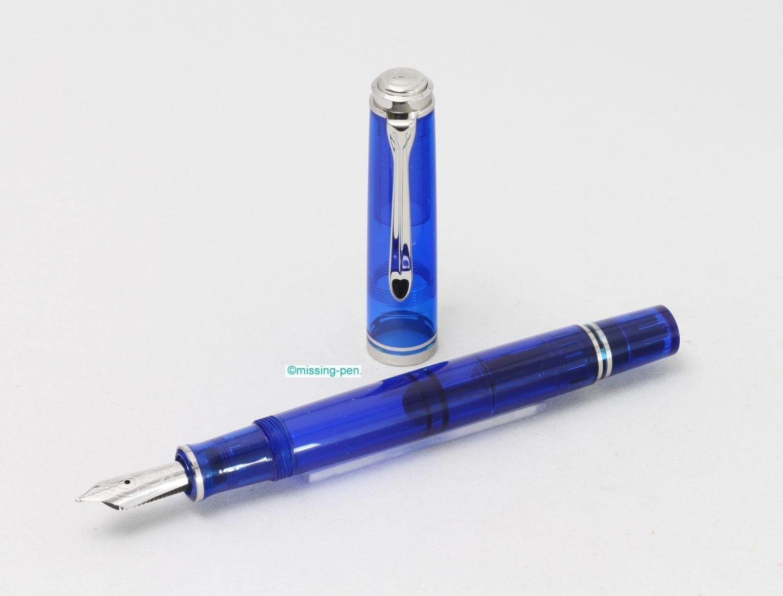 Pelikan M605 Marine blue transparent
