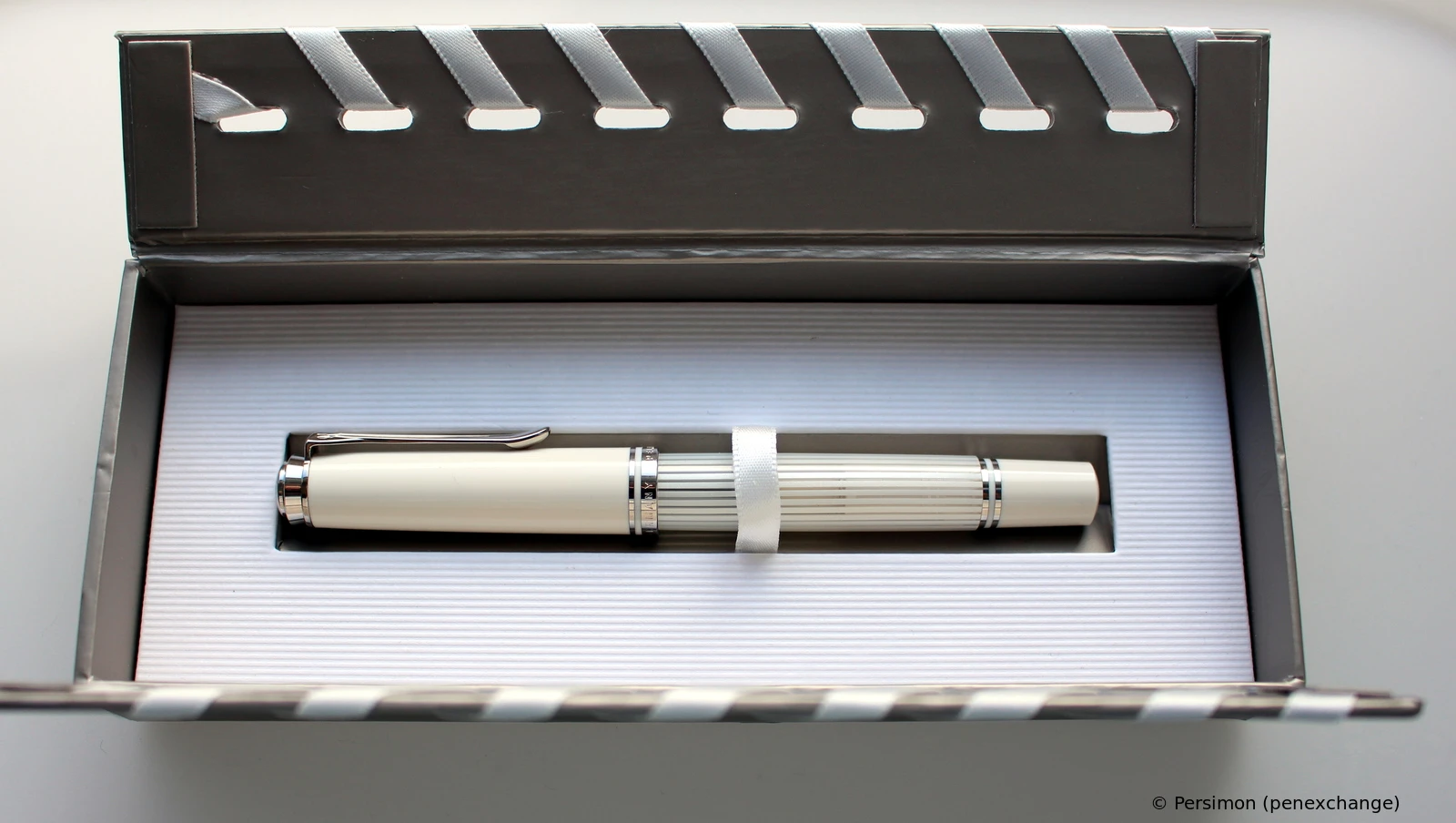 Pelikan M605 White transparent
