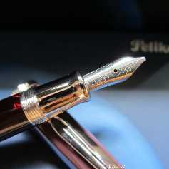 Pelikan M625 Aubergine transparent
