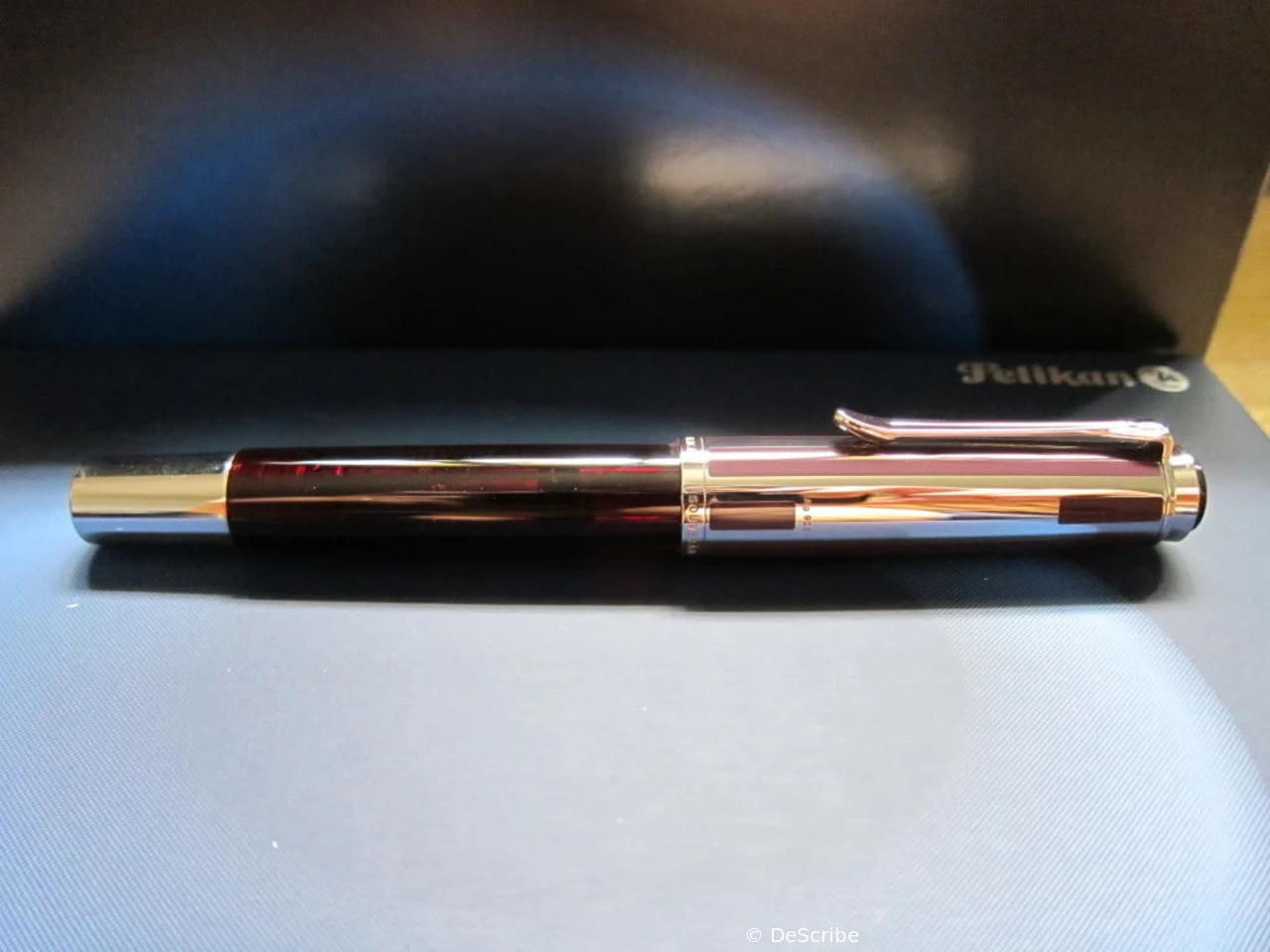 Pelikan M625 Aubergine transparent
