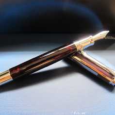 Pelikan M625 Aubergine transparent
