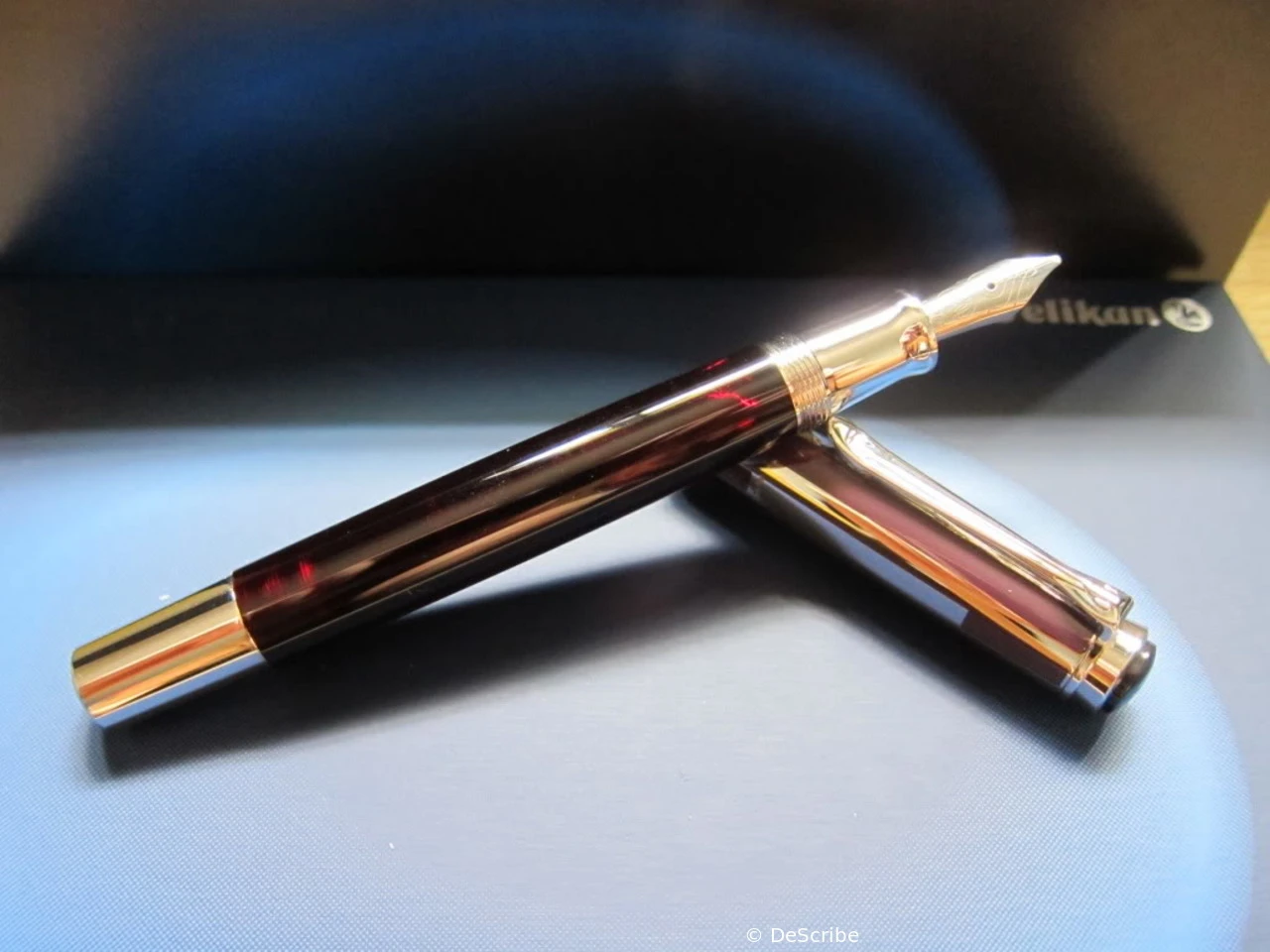 Pelikan M625 Aubergine transparent
