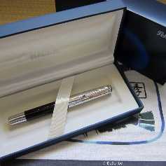 Pelikan M625 Rot transparent
