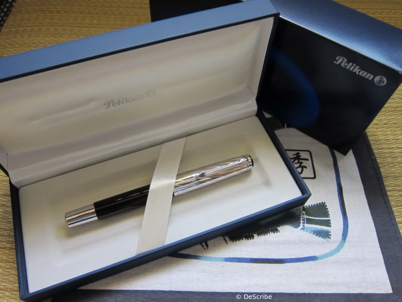 Pelikan M625 Red transparent
