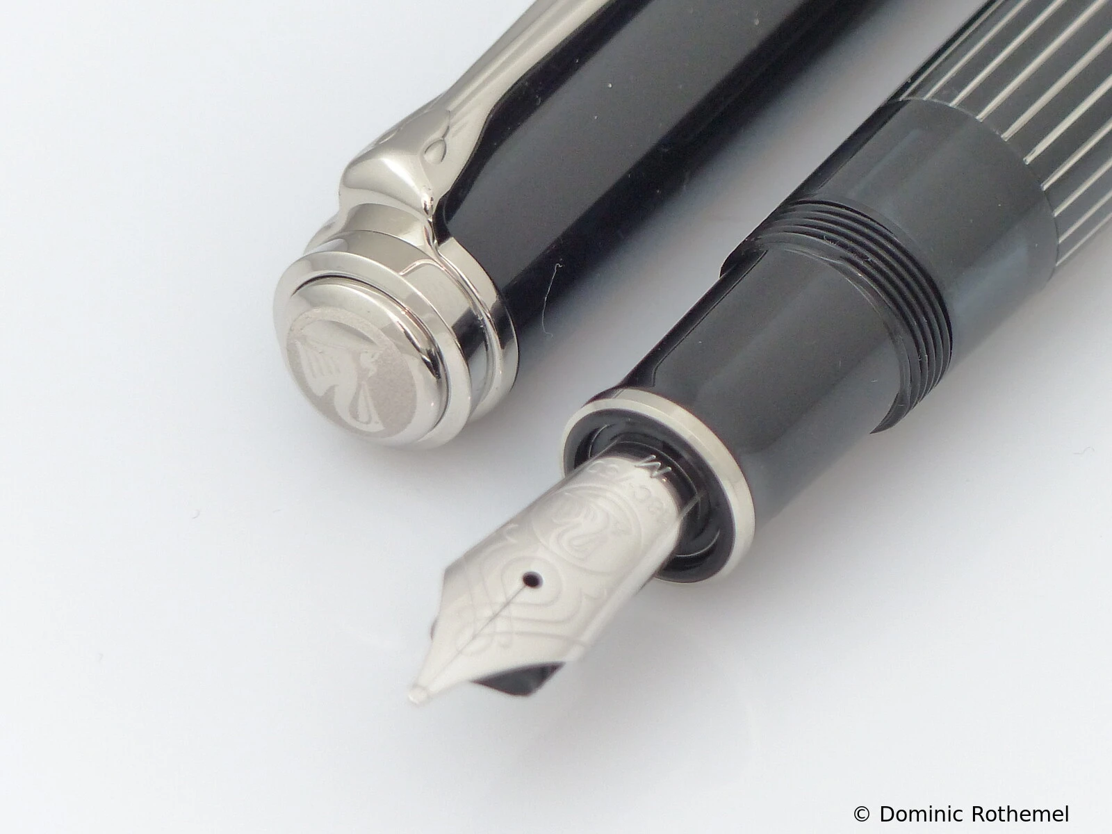 Pelikan M815 Schwarz-Gestreift

