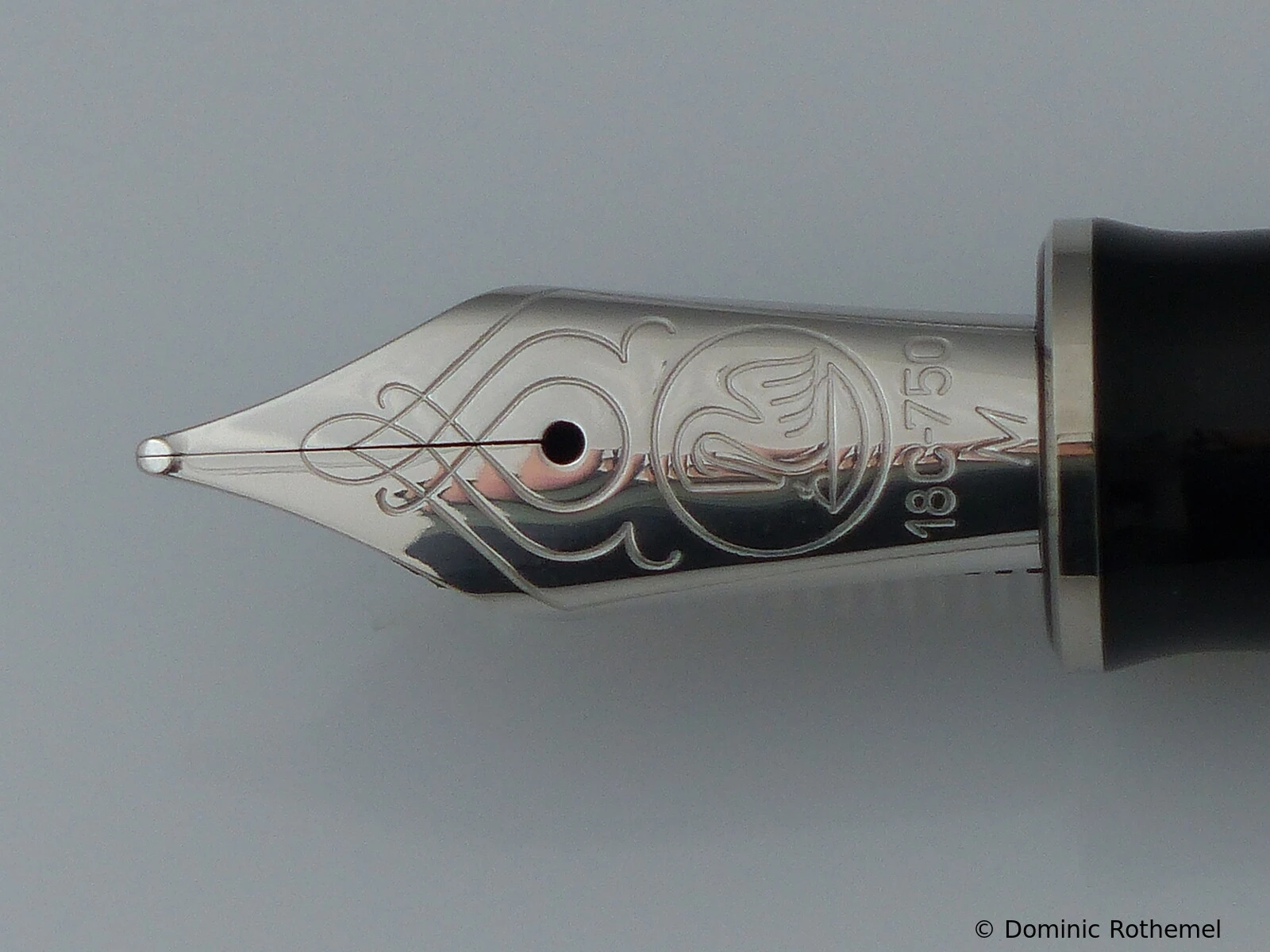 Pelikan M815 Schwarz-Gestreift
