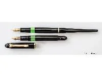 Comparison Pelikan 140-Deskpen (top) and Pelikan 400-Deskpen (below). © Otto Lütkemeyer