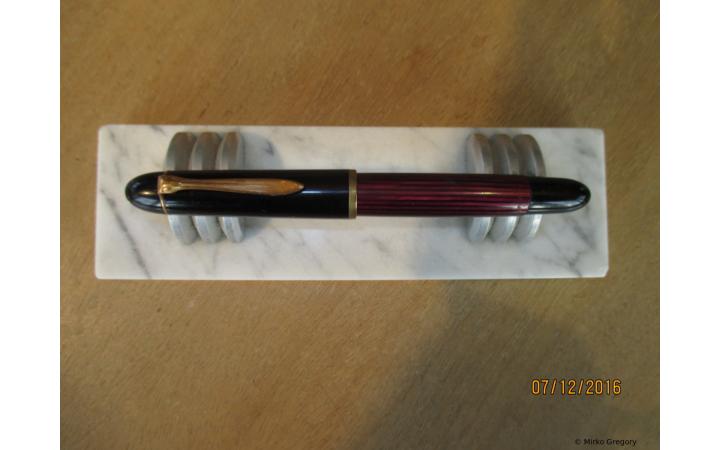 Fake Pelikan 140 red-striped