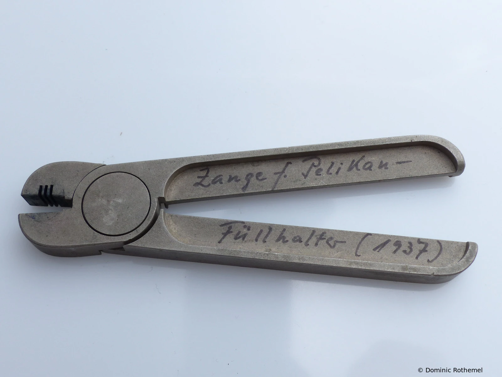 Pelikan pliers Pelikan pliers